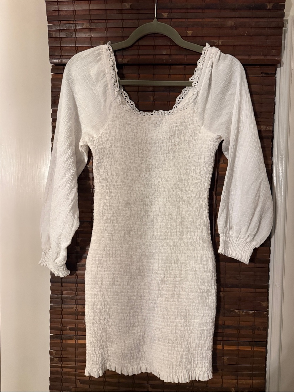 Mable White Smocked Mini Dress with Lace Trim, Sz M, great condition - Picture 9 of 9